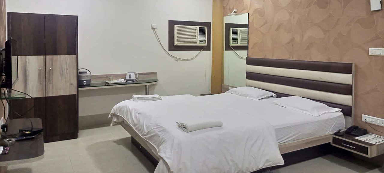 Greentouch_super_deluxe_room